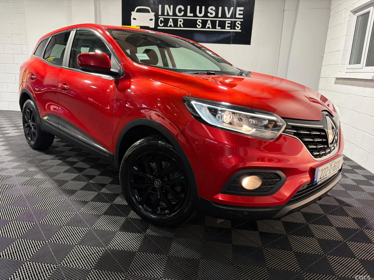 Renault Kadjar SUV, Petrol, 2022, Red