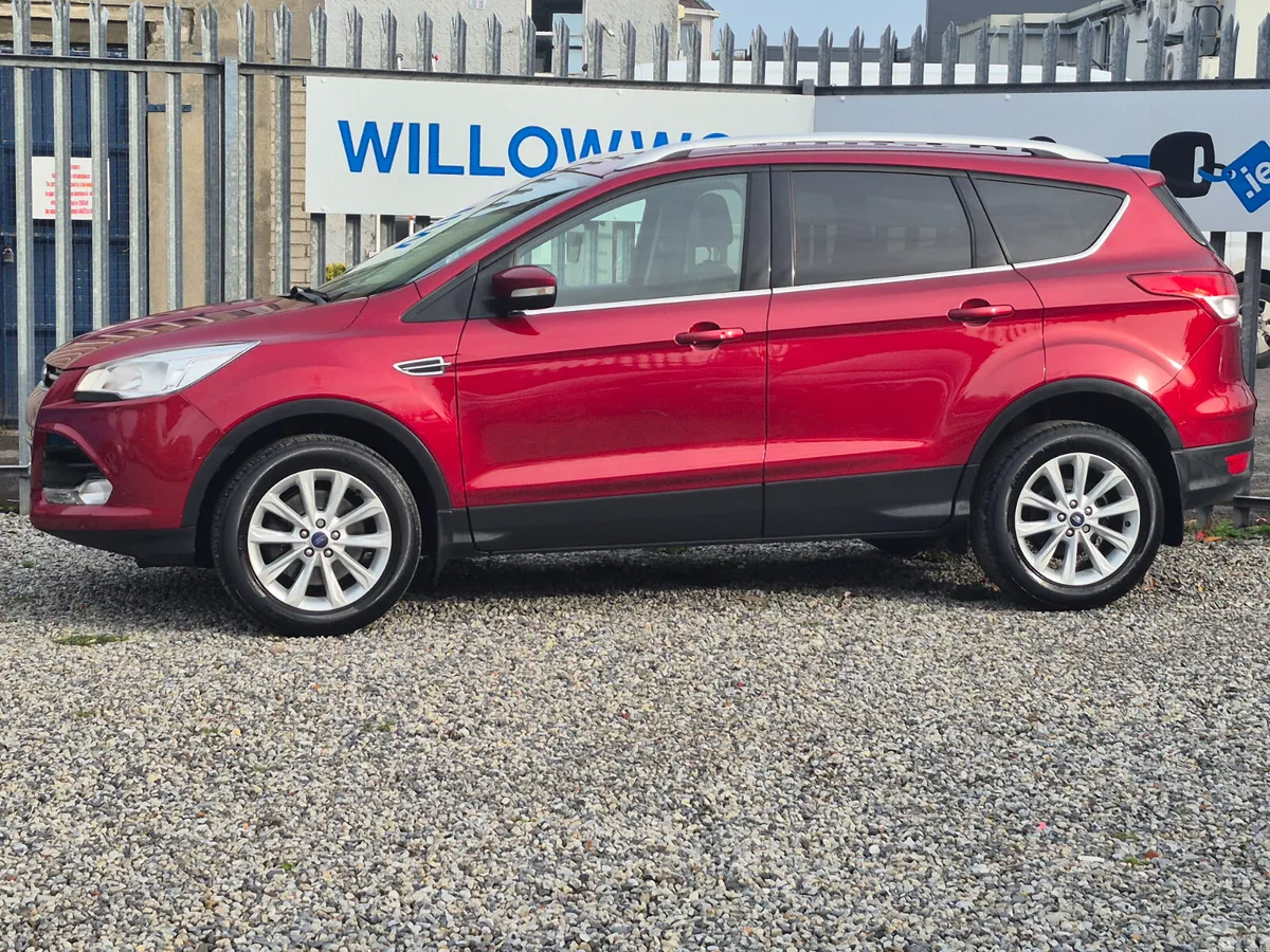 Ford Kuga SUV, Diesel, 2016, Red