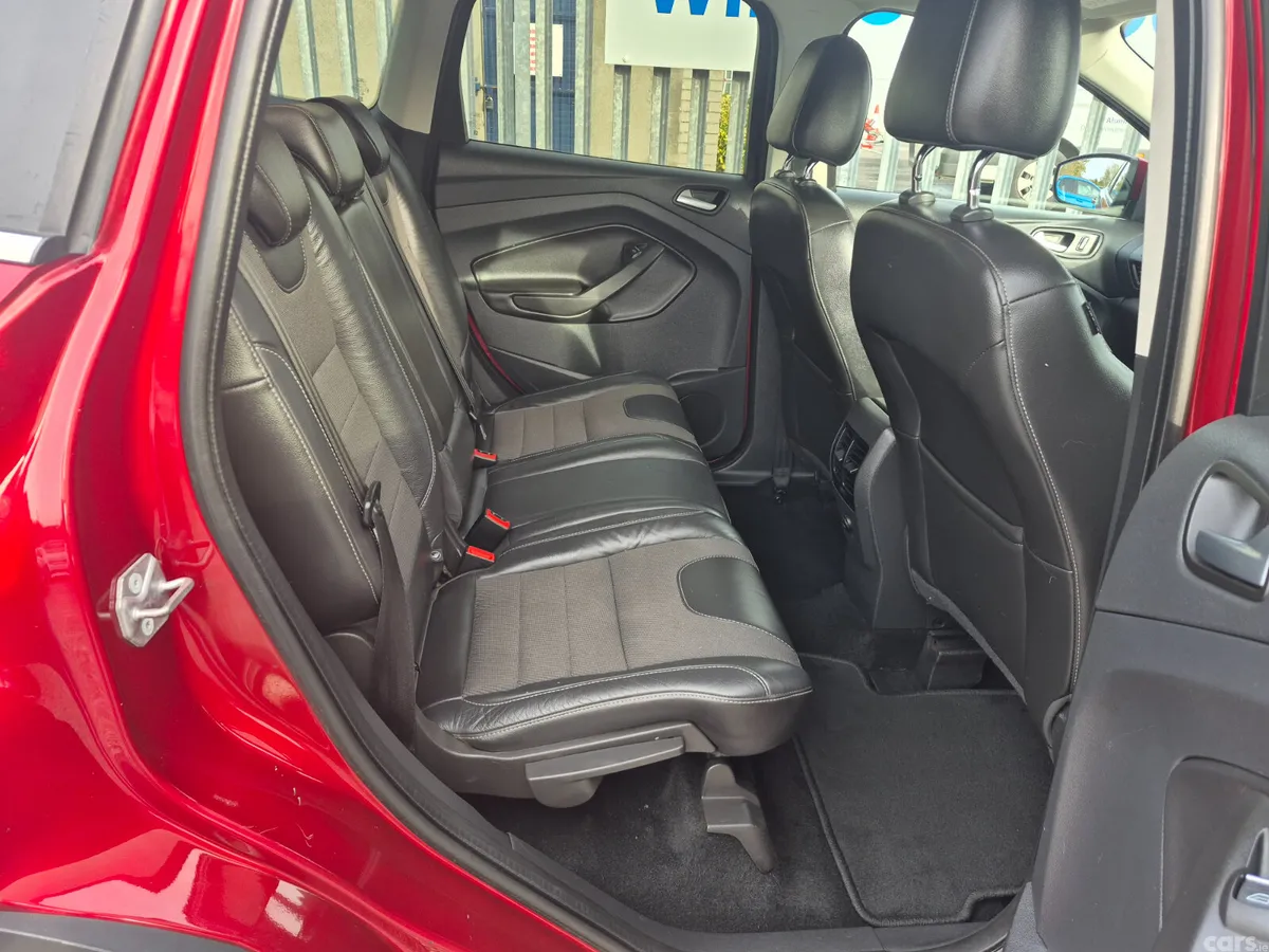 Ford Kuga SUV, Diesel, 2016, Red