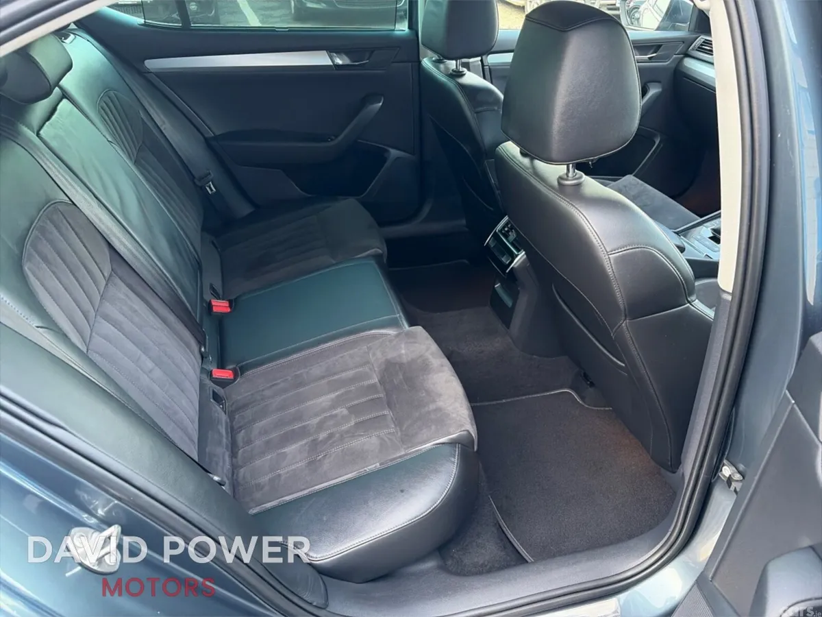 Skoda Superb Hatchback, Diesel, 2015, Grey