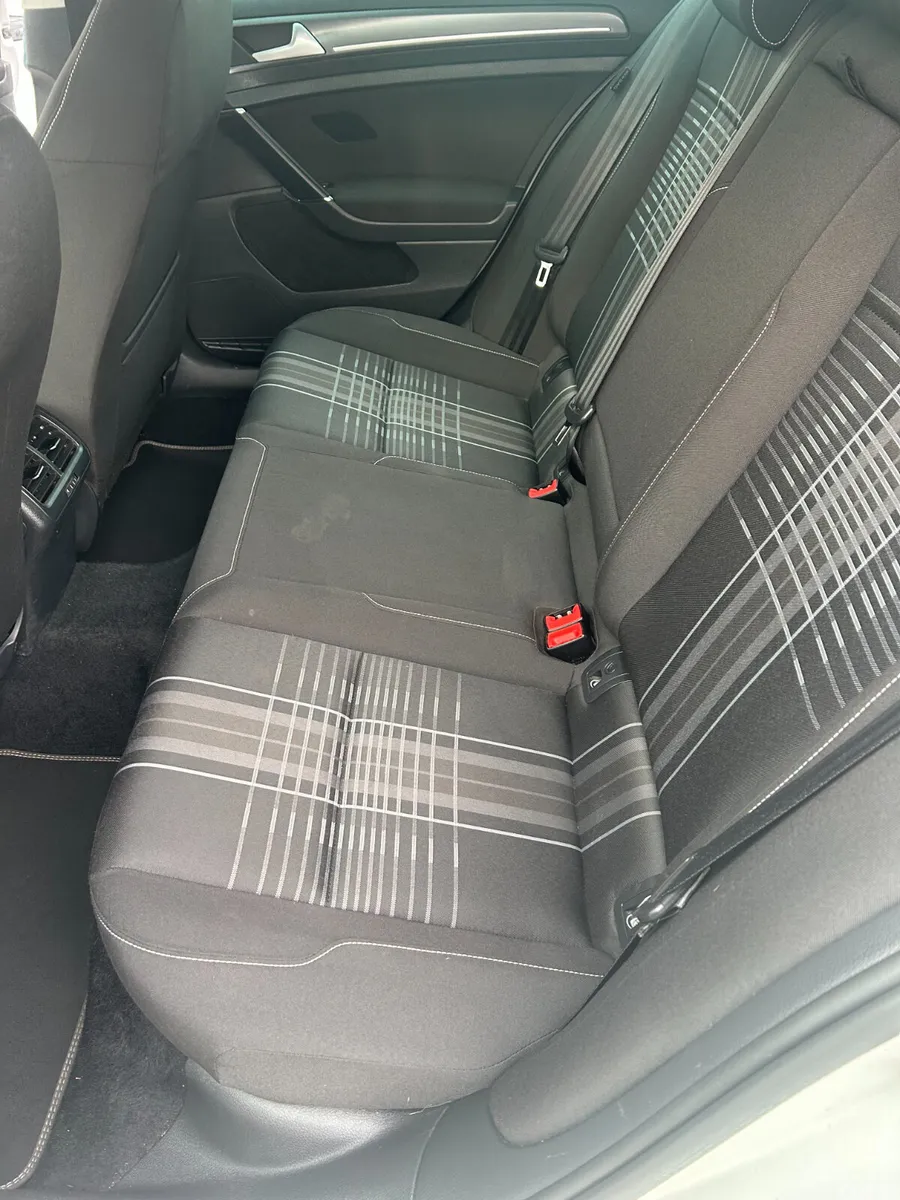 Volkswagen Golf Estate, Petrol, 2016, White