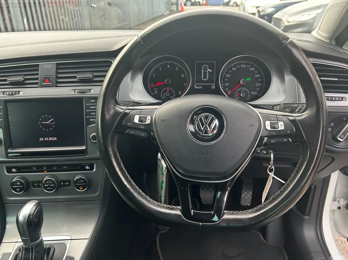Volkswagen Golf Estate, Petrol, 2016, White