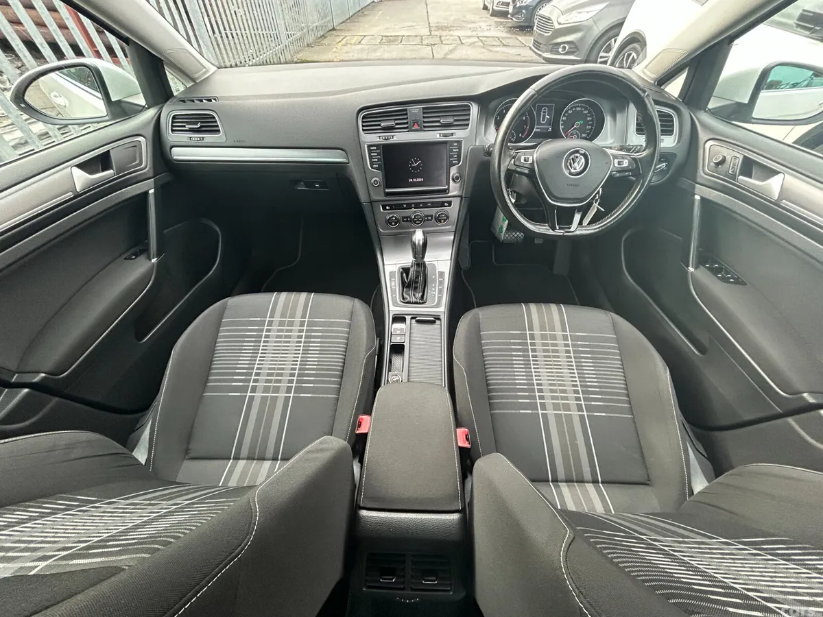 Volkswagen Golf Estate, Petrol, 2016, White