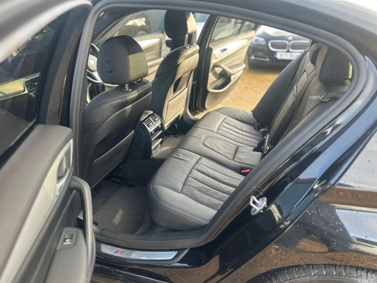 BMW 5-Series Saloon, Petrol Plug-in Hybrid, 2020, Black