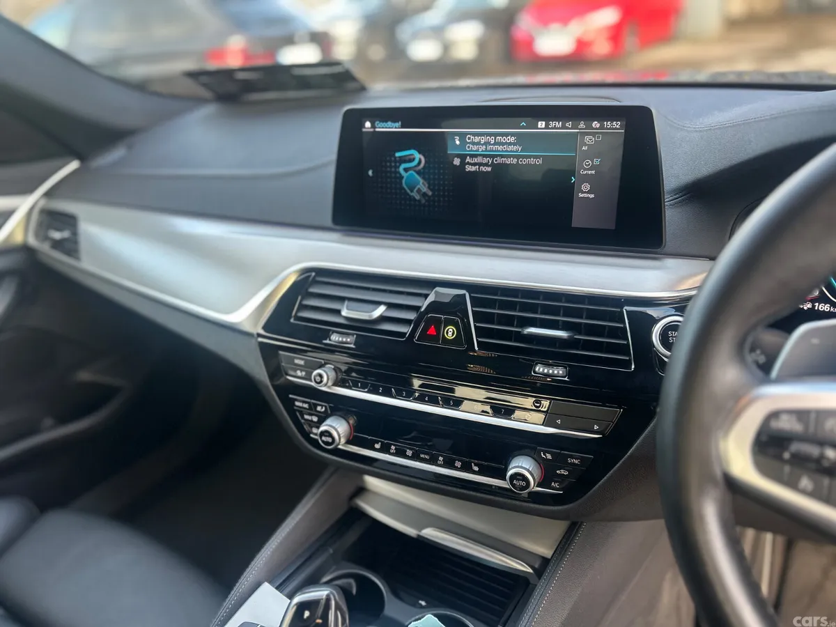 BMW 5-Series Saloon, Petrol Plug-in Hybrid, 2020, Black