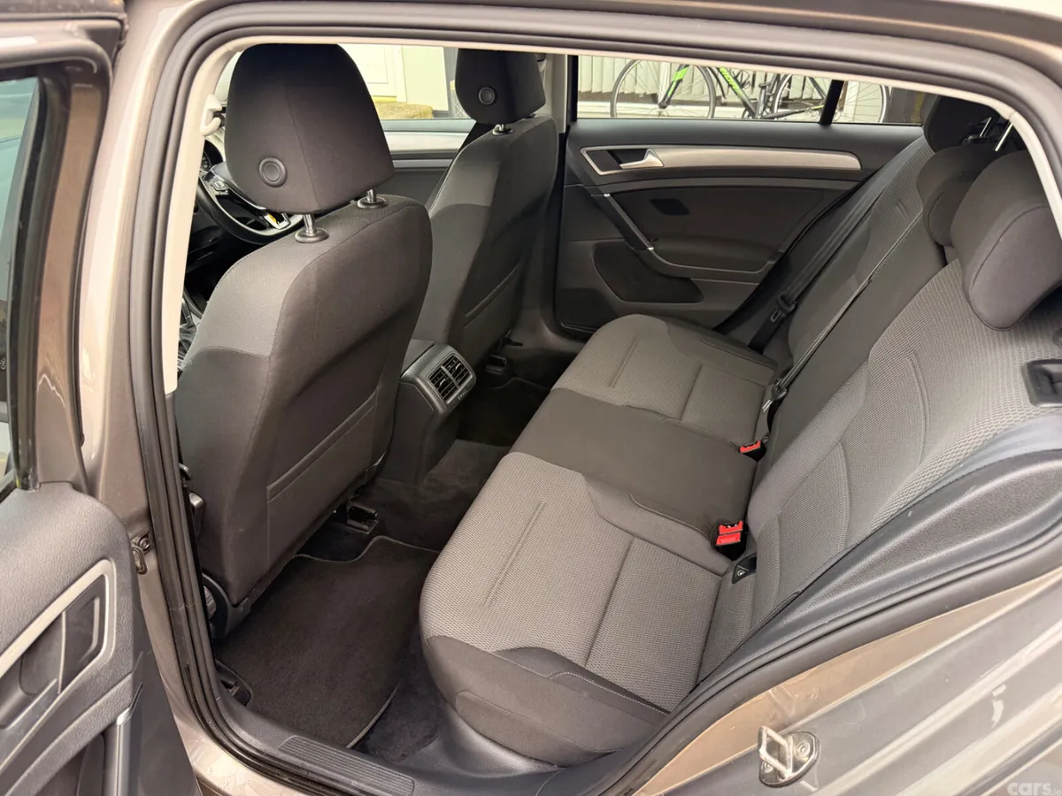 Volkswagen Golf Estate, Petrol, 2015, Grey