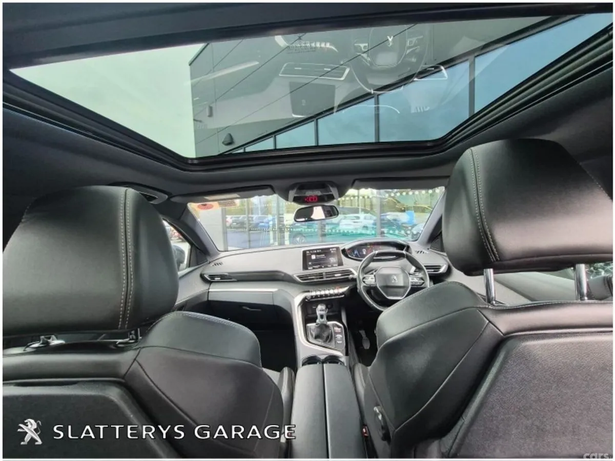 Peugeot 5008 MPV, Diesel, 2020, Grey