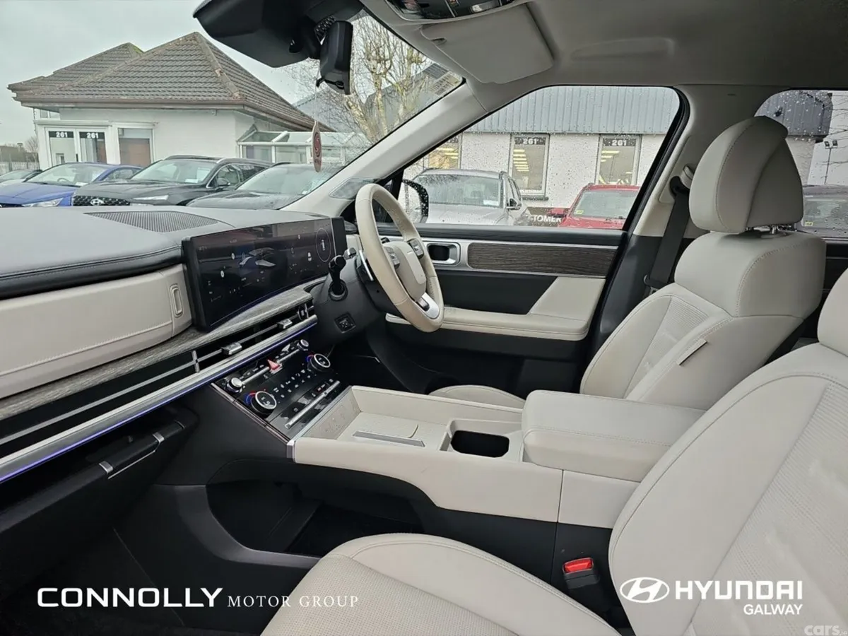 Hyundai Santa Fe SUV, Petrol Plug-in Hybrid, 2025, Black