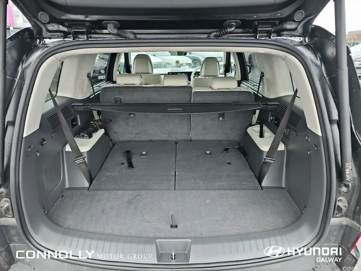 Hyundai Santa Fe SUV, Petrol Plug-in Hybrid, 2025, Black