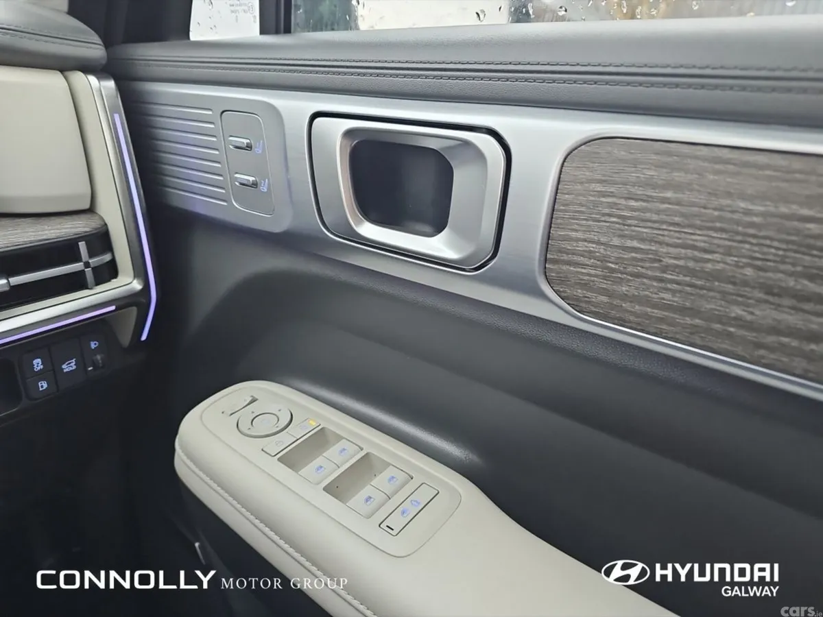 Hyundai Santa Fe SUV, Petrol Plug-in Hybrid, 2025, Black