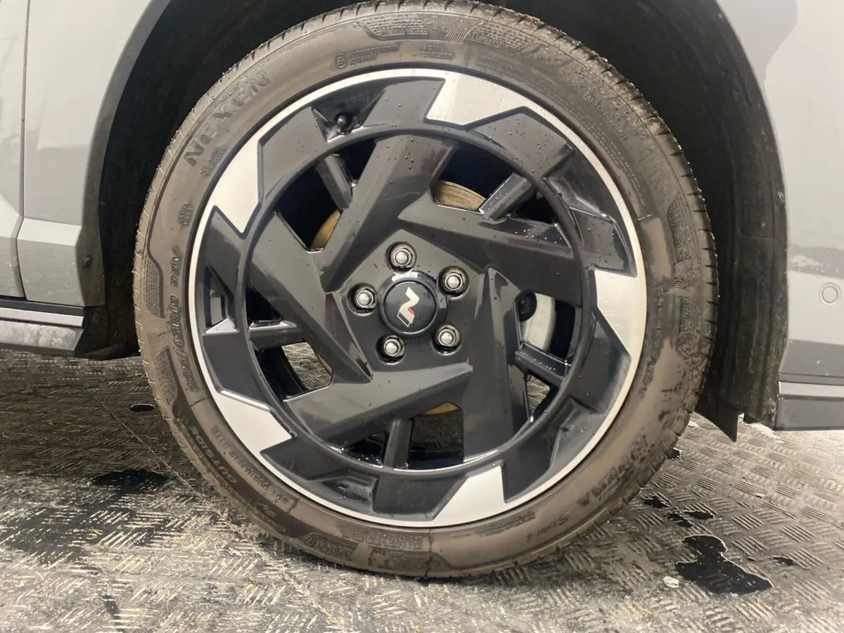 Hyundai KONA MPV, Electric, 2026, Grey