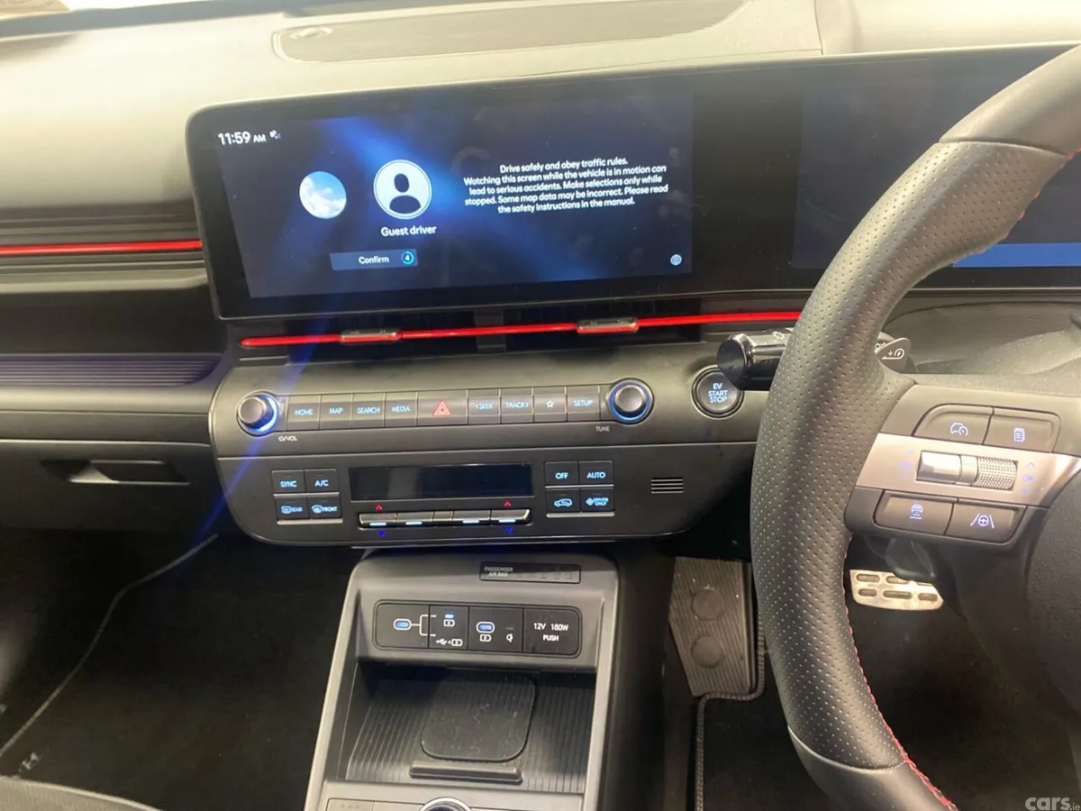 Hyundai KONA MPV, Electric, 2026, Grey