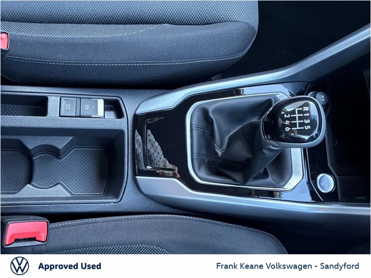 Volkswagen T-Roc SUV, Petrol, 2025, Black