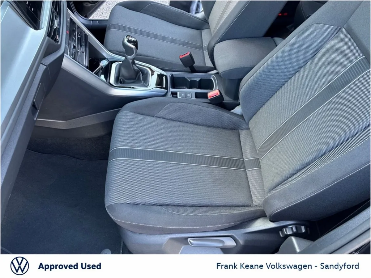 Volkswagen T-Roc SUV, Petrol, 2025, Black