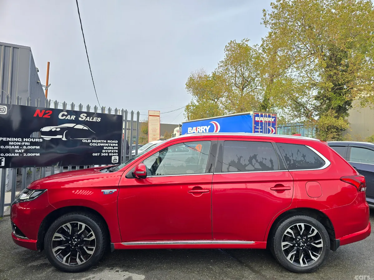 Mitsubishi Outlander SUV, Petrol Plug-in Hybrid, 2018, Red