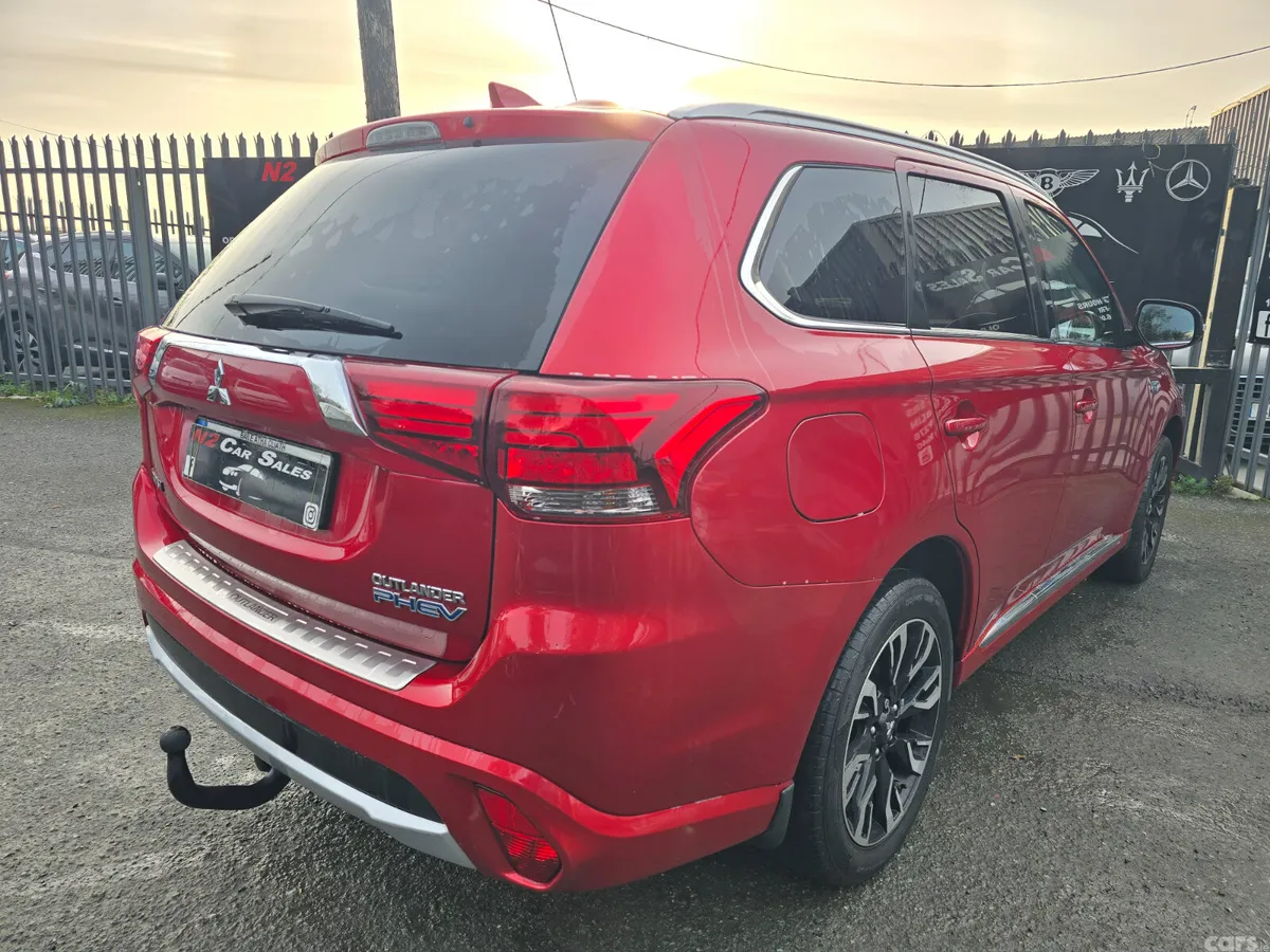 Mitsubishi Outlander SUV, Petrol Plug-in Hybrid, 2018, Red