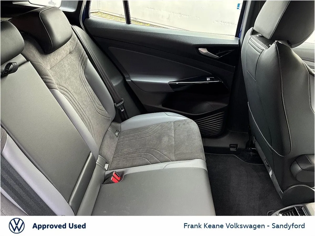 Volkswagen ID.4 Estate, Electric, 2023, Blue