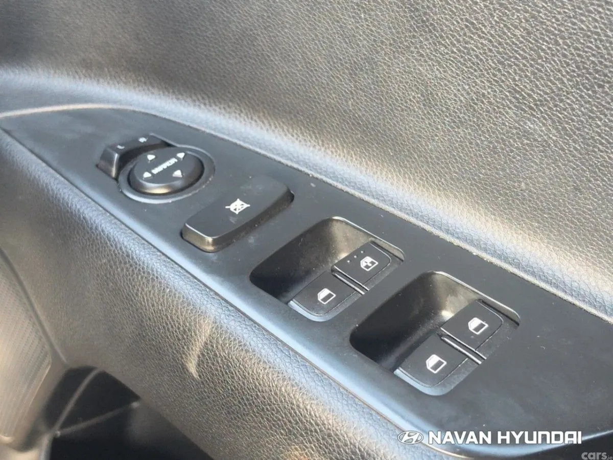 Kia Rio Hatchback, Petrol, 2022, Grey