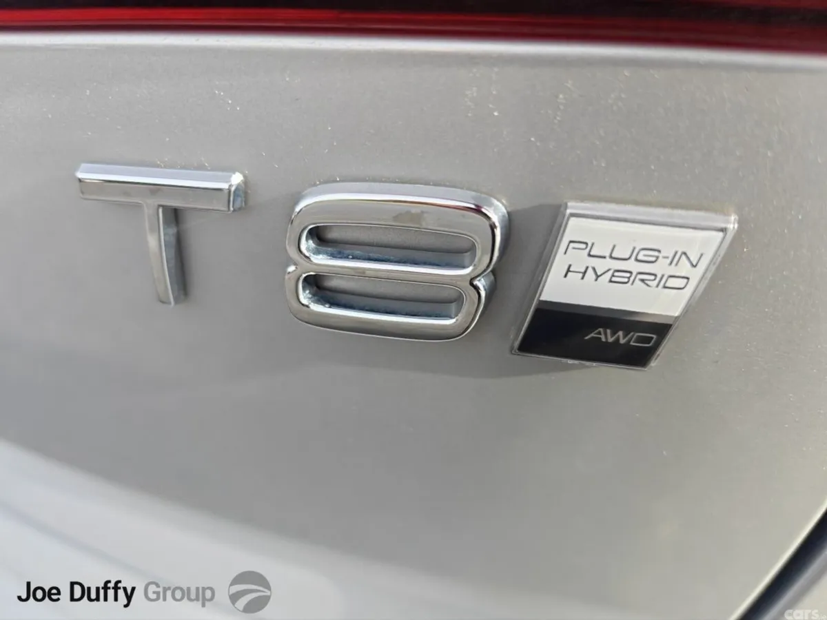 Volvo XC60 SUV, Petrol Plug-in Hybrid, 2025, Silver
