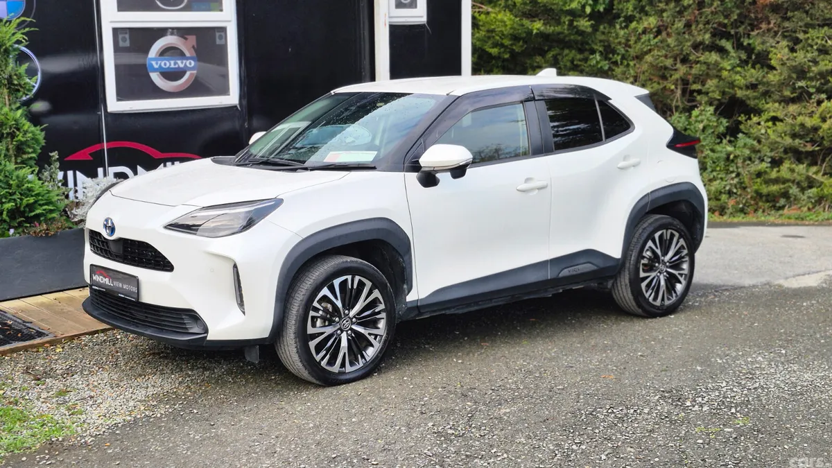 Toyota Yaris Cross MPV, Petrol Hybrid, 2020, White