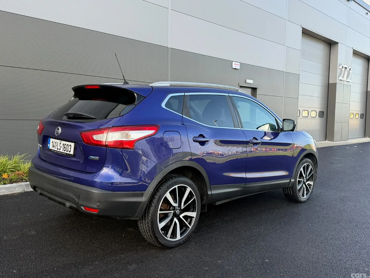 Nissan Qashqai Hatchback, Diesel, 2014, Blue