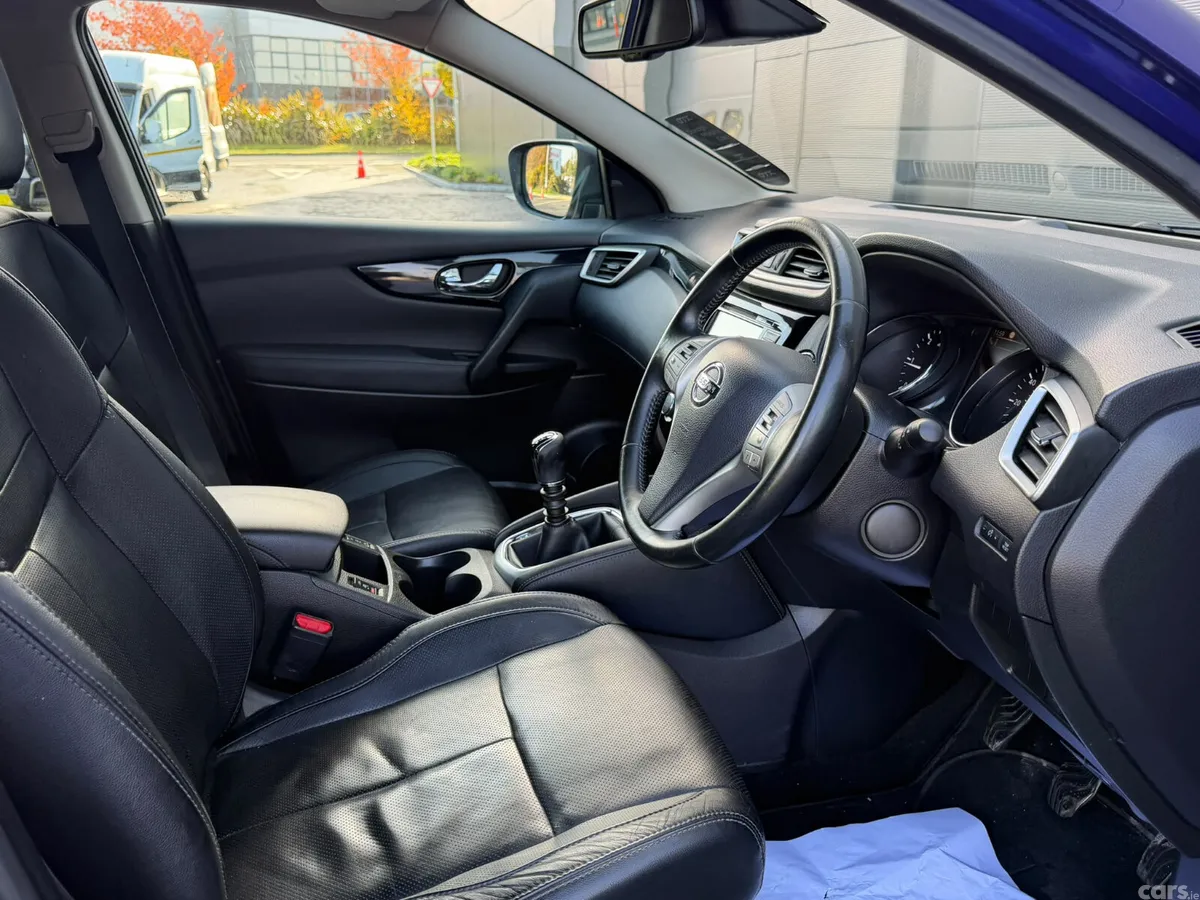 Nissan Qashqai Hatchback, Diesel, 2014, Blue