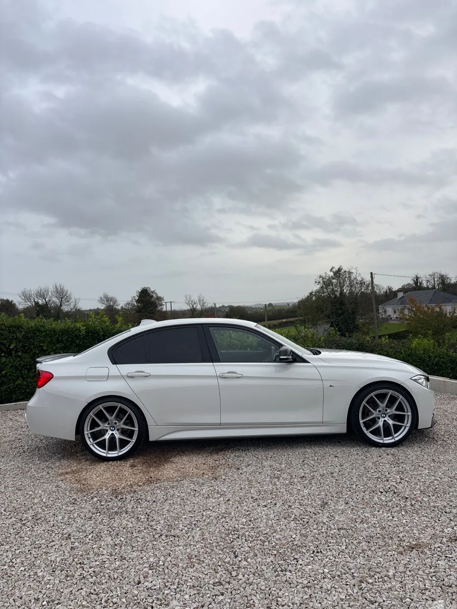 BMW 3-Series Saloon, Diesel, 2015, White