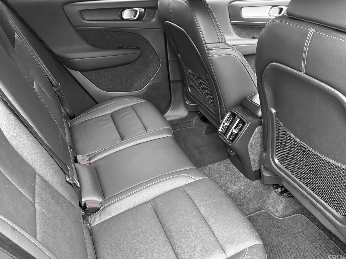 Volvo XC40 Hatchback, Diesel, 2020, White
