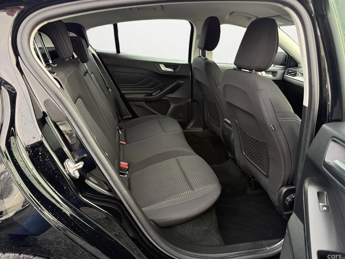 Ford Focus Hatchback, Diesel, 2019, Black