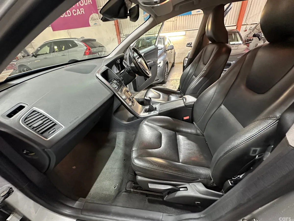 Volvo XC60 SUV, Diesel, 2017, Silver