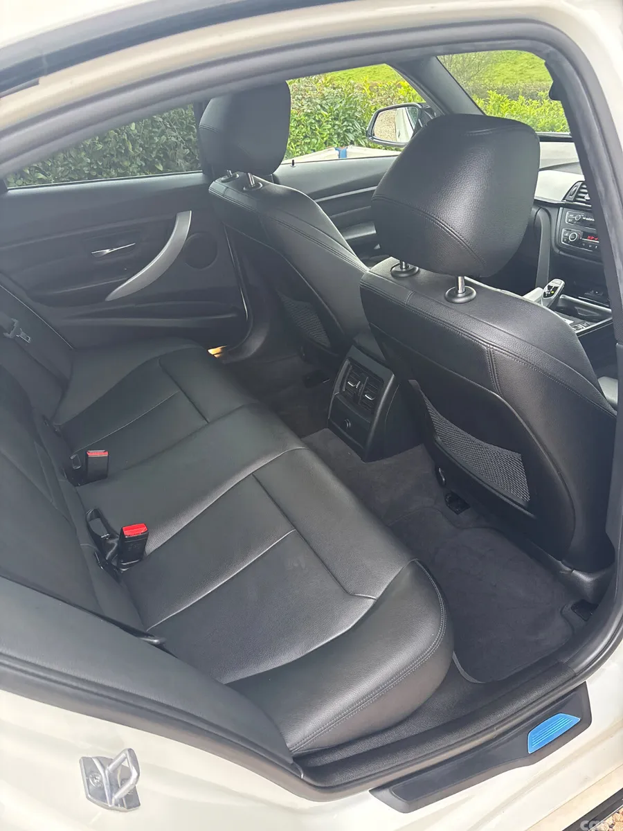 BMW 3-Series Saloon, Diesel, 2015, White