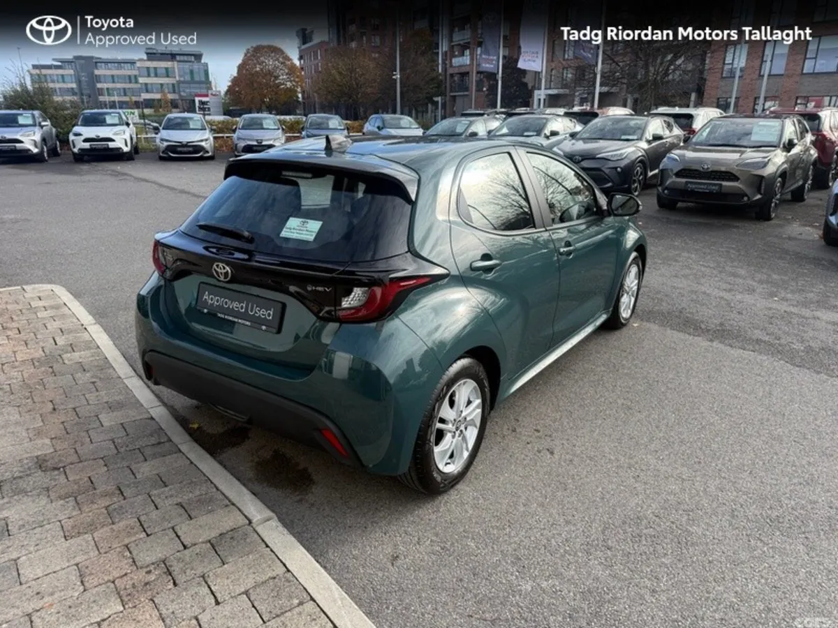 Toyota Yaris Hatchback, Petrol Hybrid, 2026, Green