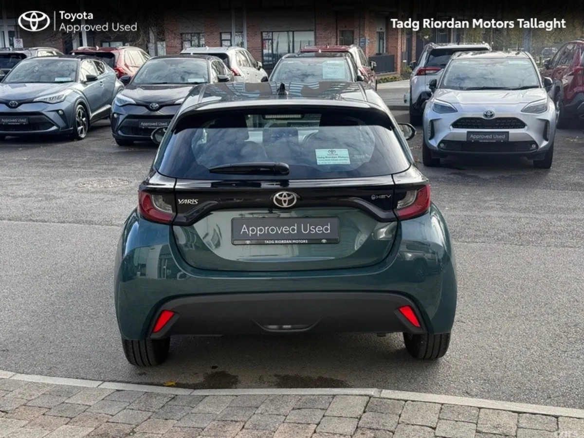 Toyota Yaris Hatchback, Petrol Hybrid, 2026, Green