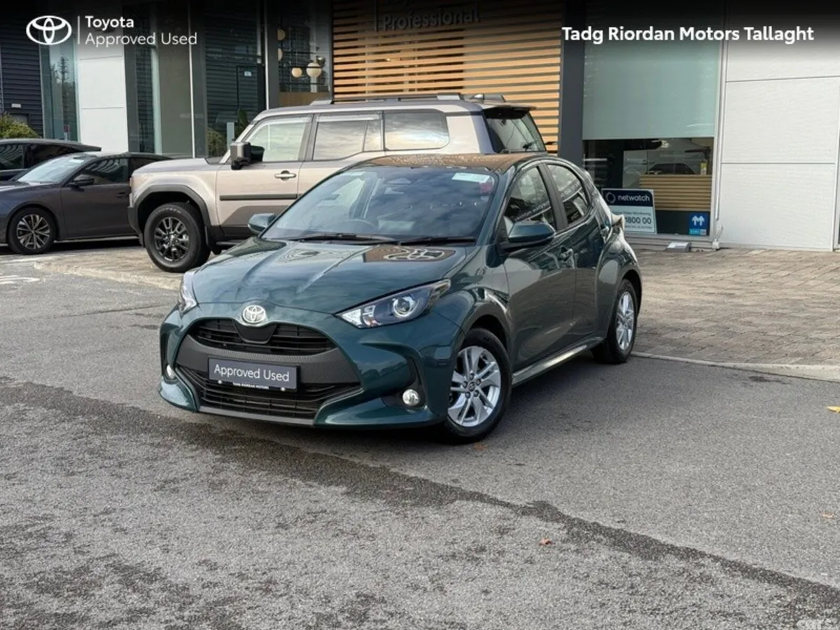 Toyota Yaris Hatchback, Petrol Hybrid, 2026, Green