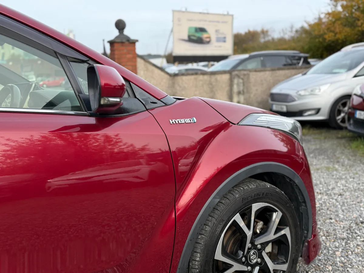 Toyota C-HR SUV, Petrol Hybrid, 2018, Red