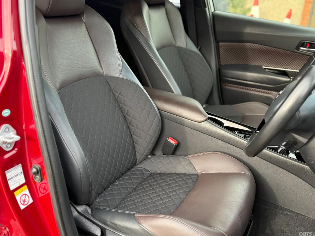 Toyota C-HR SUV, Petrol Hybrid, 2018, Red