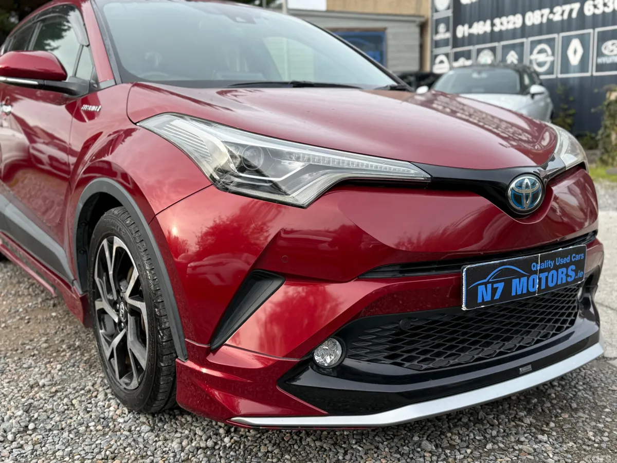 Toyota C-HR SUV, Petrol Hybrid, 2018, Red
