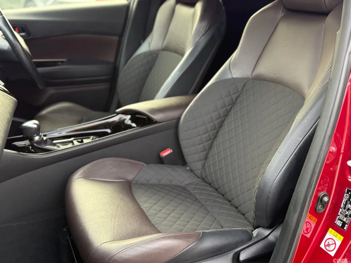 Toyota C-HR SUV, Petrol Hybrid, 2018, Red