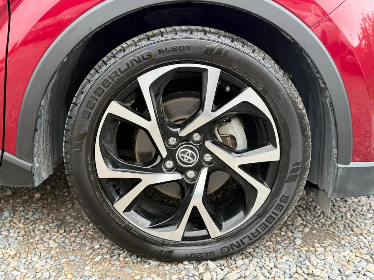 Toyota C-HR SUV, Petrol Hybrid, 2017, Red