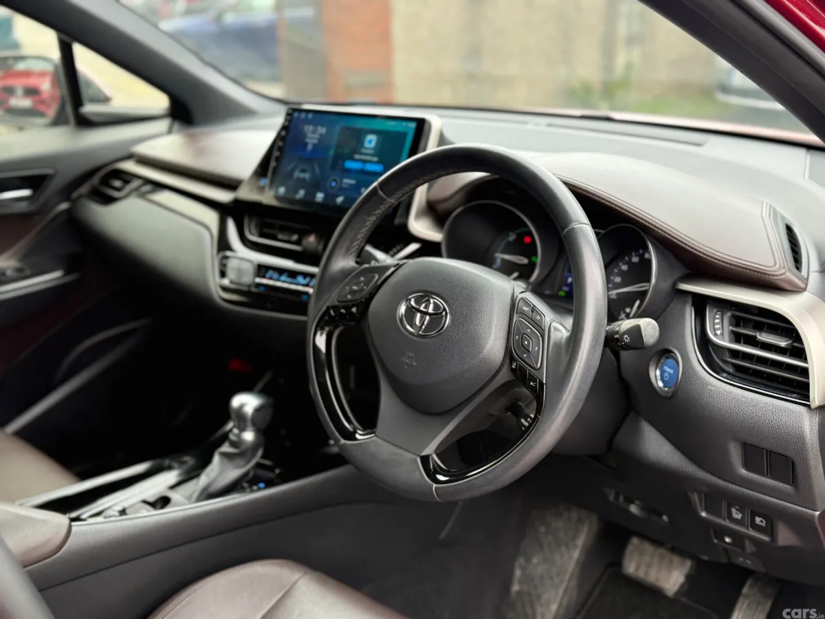 Toyota C-HR SUV, Petrol Hybrid, 2017, Red