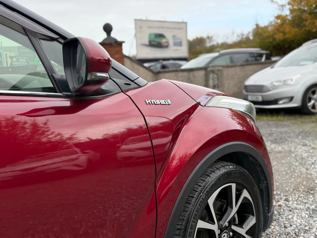 Toyota C-HR SUV, Petrol Hybrid, 2017, Red