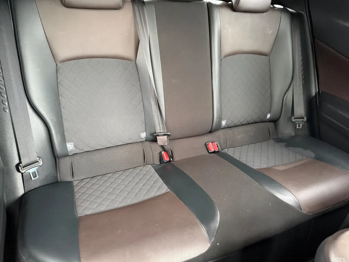Toyota C-HR SUV, Petrol Hybrid, 2017, Red