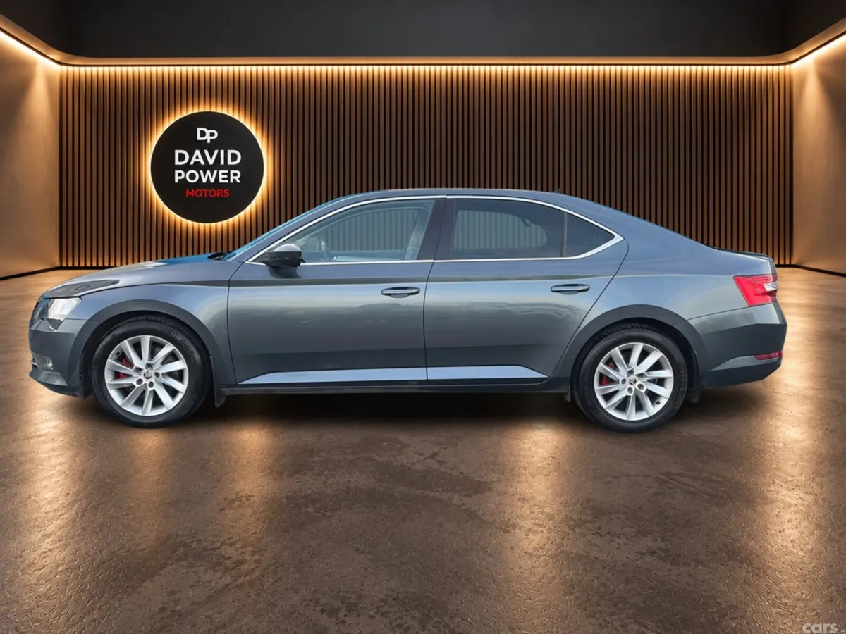 Skoda Superb Hatchback, Diesel, 2015, Grey