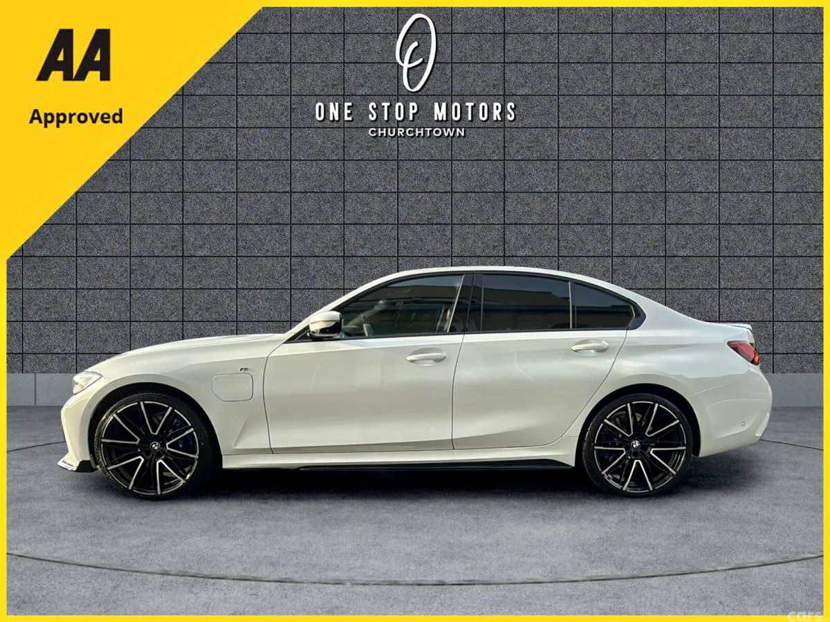 BMW 3-Series Saloon, Petrol Plug-in Hybrid, 2021, White