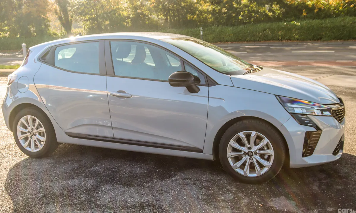 Renault Clio Hatchback, Petrol Hybrid, 2024, Grey
