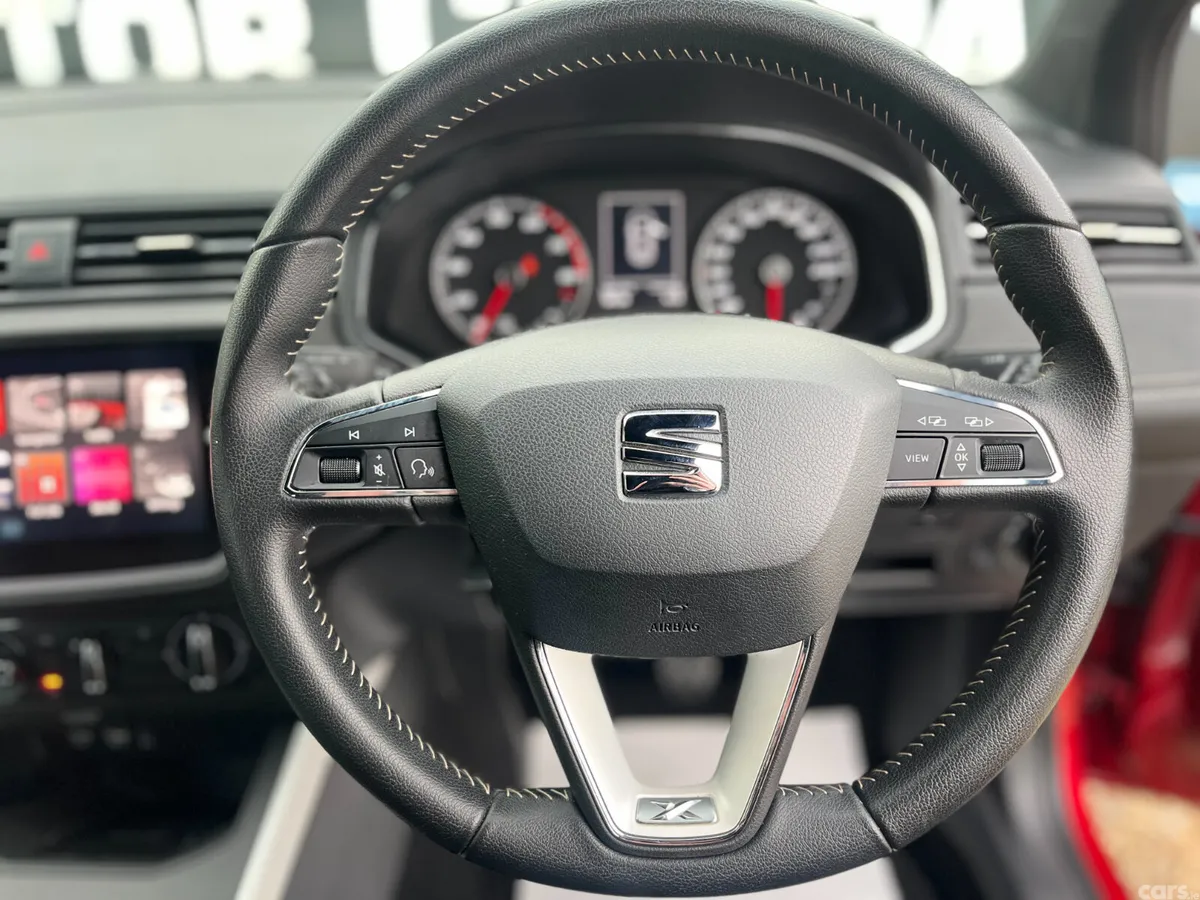 SEAT Arona SUV, Petrol, 2019, Red
