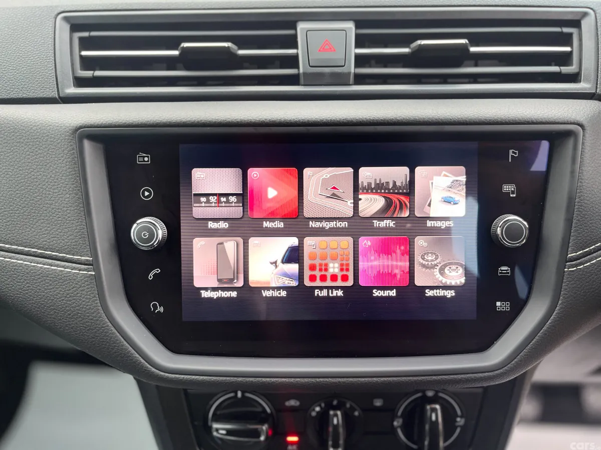 SEAT Arona SUV, Petrol, 2019, Red