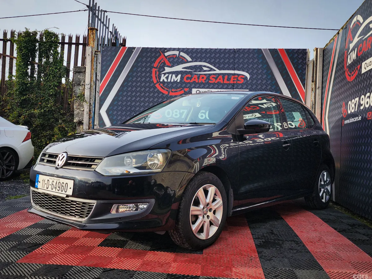 Volkswagen Polo Hatchback, Petrol, 2011, Black