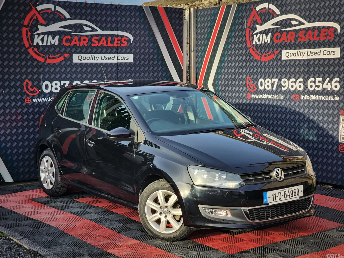 Volkswagen Polo Hatchback, Petrol, 2011, Black