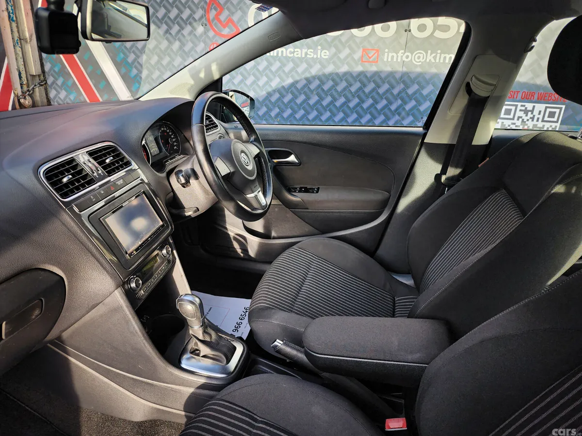 Volkswagen Polo Hatchback, Petrol, 2011, Black